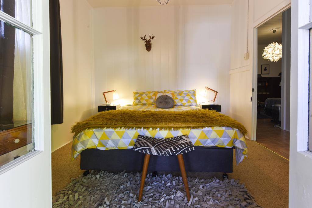 The Grey House Villa Grafton Room photo