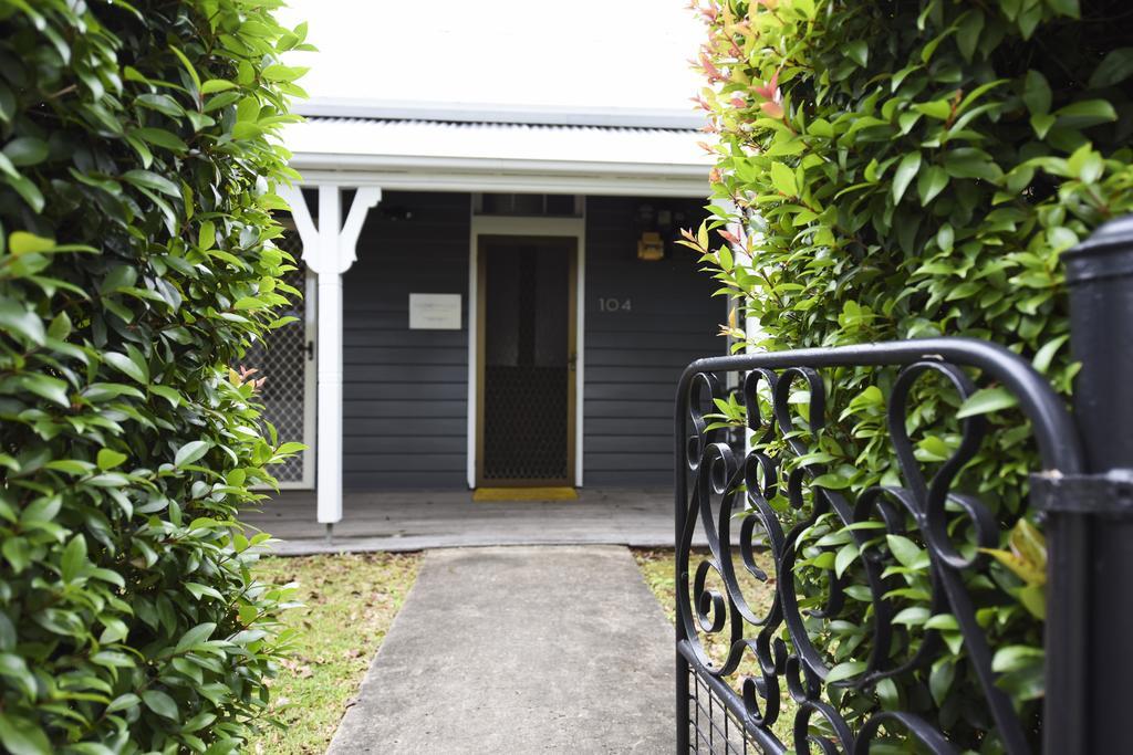 The Grey House Villa Grafton Room photo